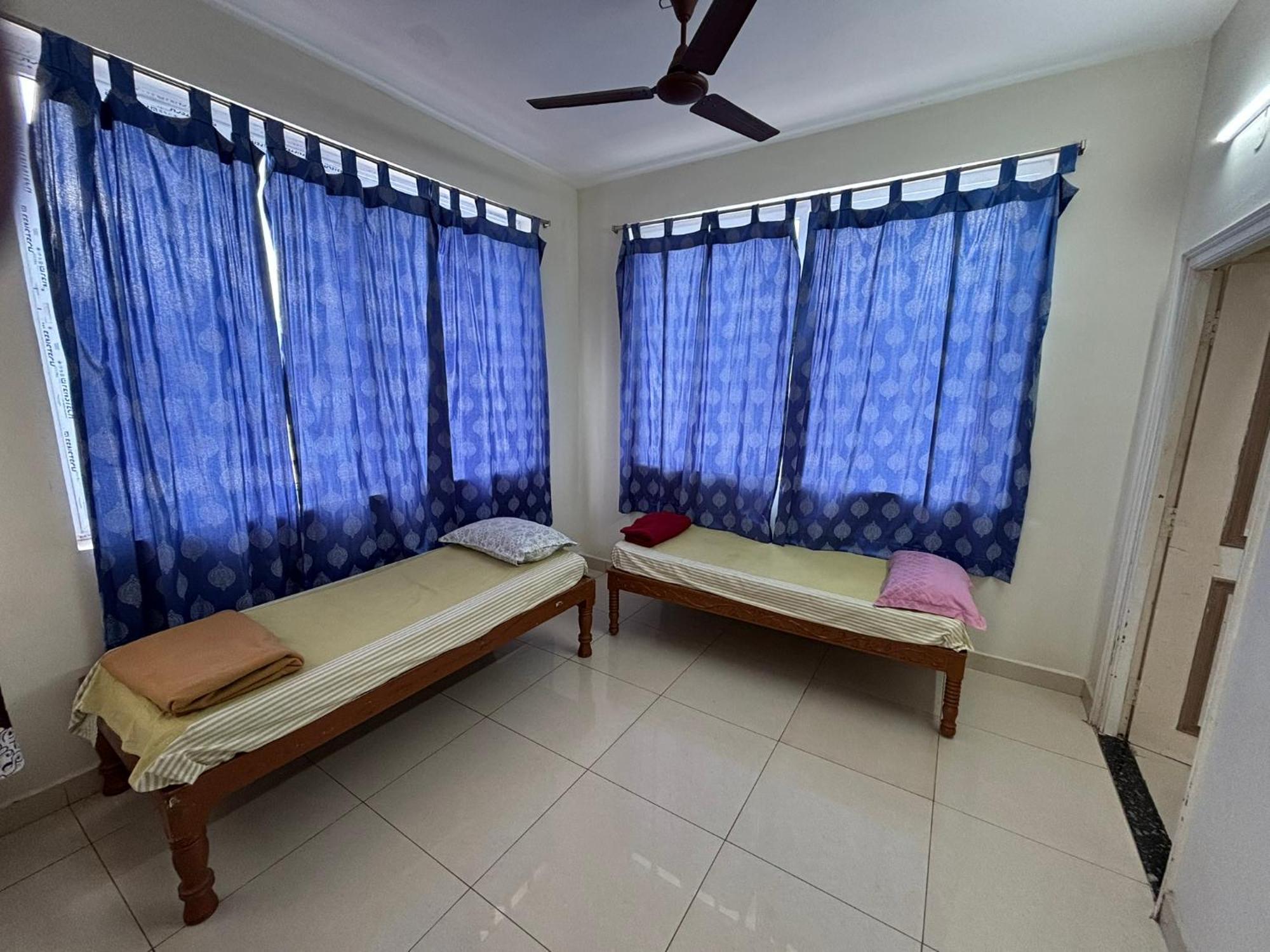 Srinivasa Hotel Tirupati Zewnętrze zdjęcie