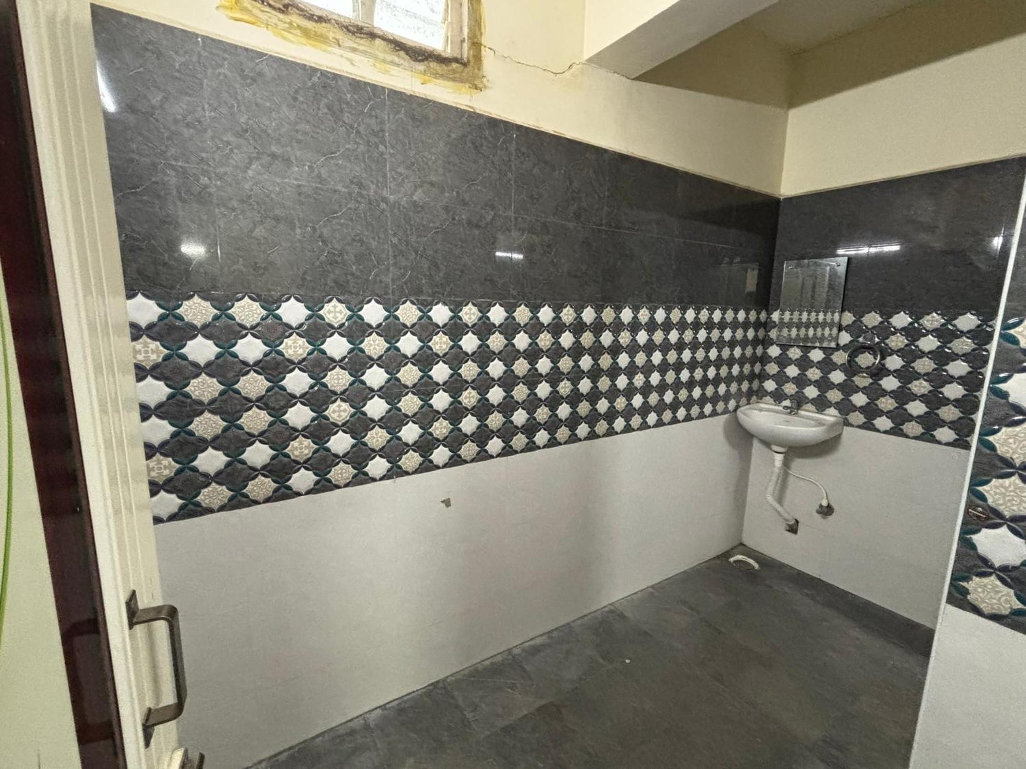 Srinivasa Hotel Tirupati Zewnętrze zdjęcie